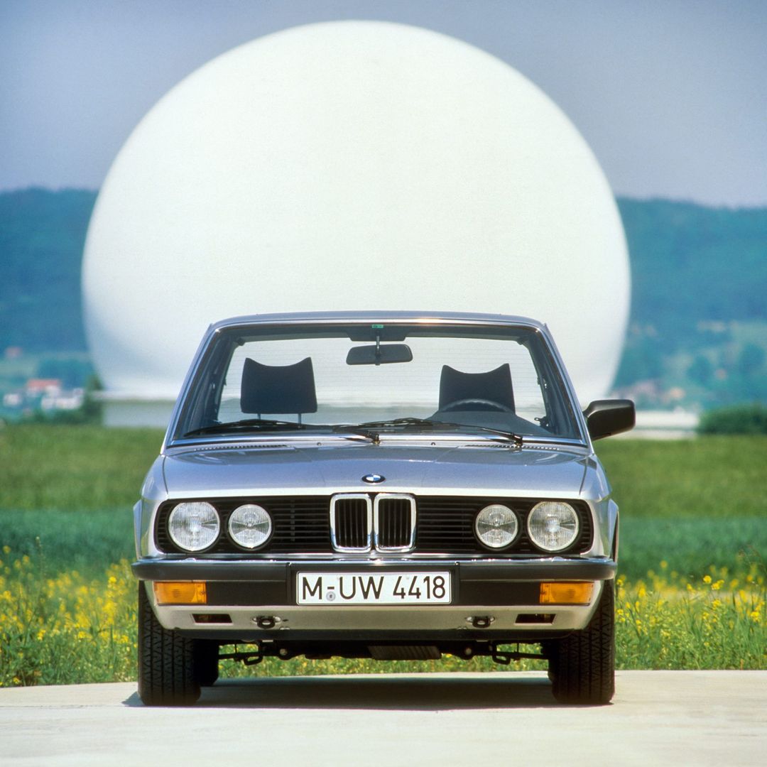 BMW 5 history