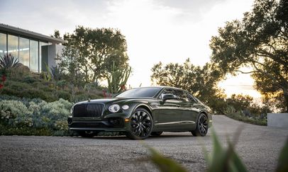 Bentley Flying Spur Hybrid